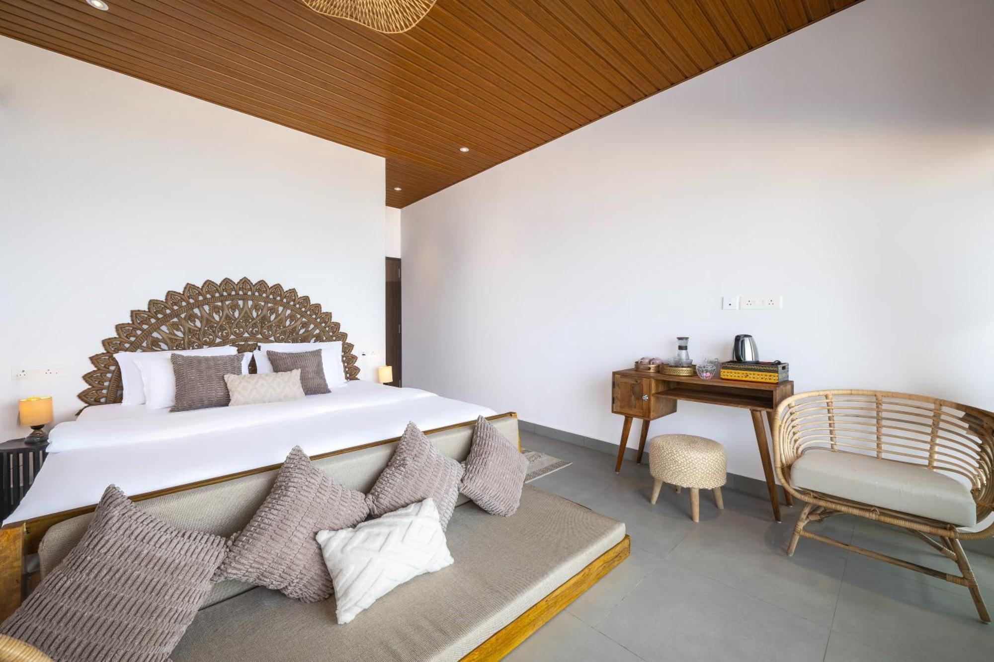 The Rose Goa Beach Resort Агонда Экстерьер фото