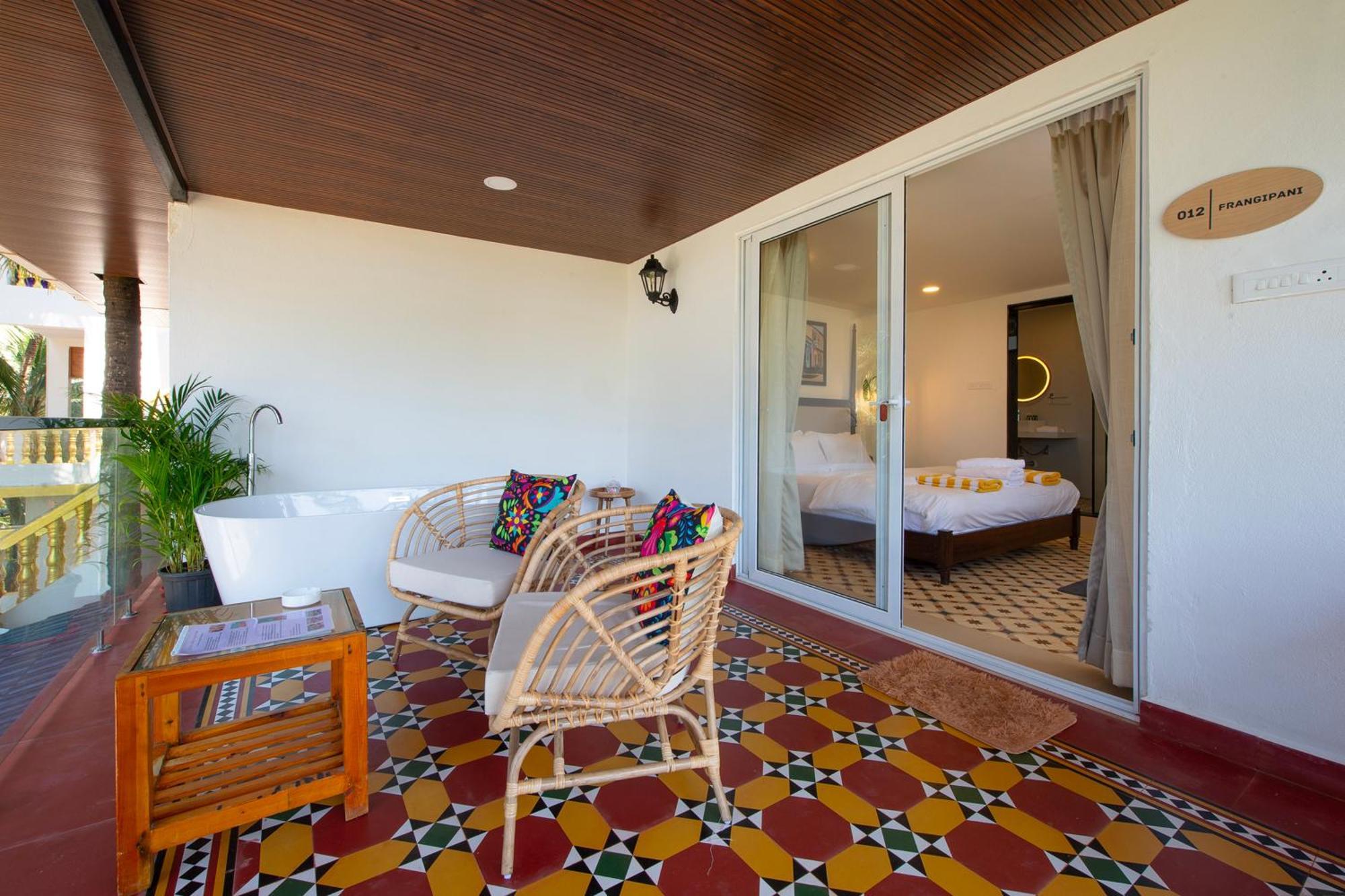 The Rose Goa Beach Resort Агонда Экстерьер фото