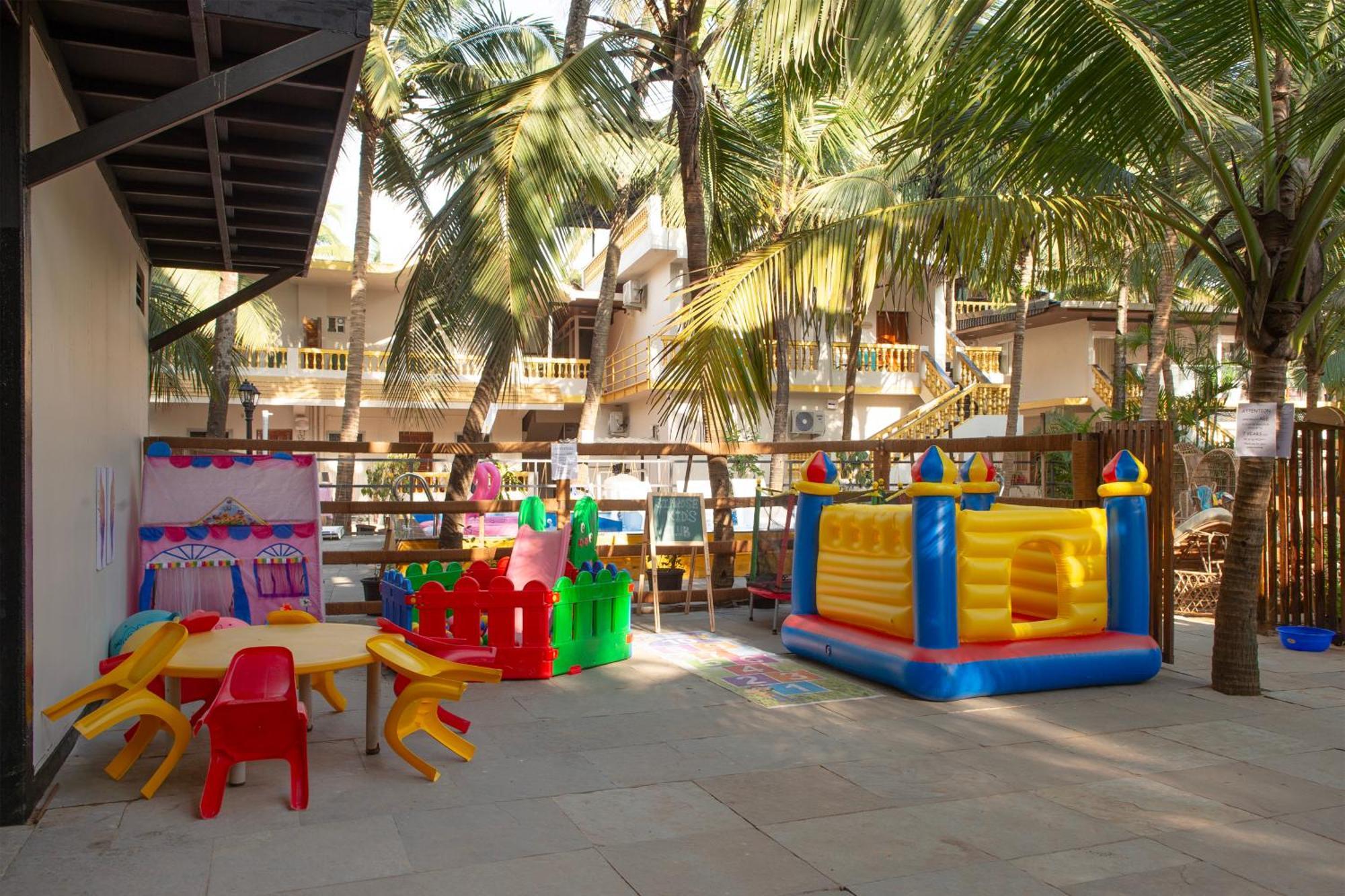 The Rose Goa Beach Resort Агонда Экстерьер фото