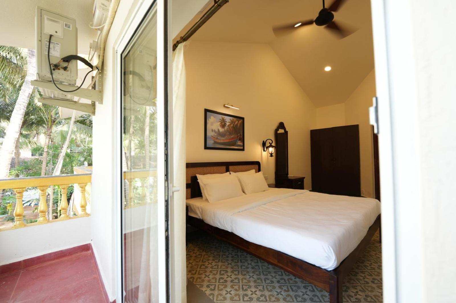 The Rose Goa Beach Resort Агонда Экстерьер фото